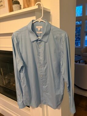 Calvin Klein Light Blue Long-Sleeve Dress Shirt